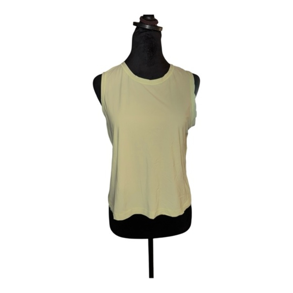 Athleta lightweight moisture wicking breathable top in green